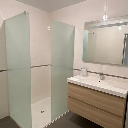 Appartement Bel Dans Résidence Avec Piscine